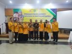 Bintek Perindag Bengkulu Kepala Bagian (Kabag) UKM, Disperindag Bengkulu, Indra Jaya foto bersama usai pembukaan pelatihan bimbingan tehnis (Bintek) Ekoprint diikuti 20 peserta dari kabupaten dan kota di Provinsi Bengkulu.(Foto/Ist)