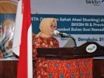 DWP BKKBN Bengkulu Ketua Dharma Wanita Persatuan (DWP) BKKBN Bengkulu, Ummi Krisna Zainin memberikan sambutan pada acara demo menu Masta sebagai upaya pencegahan kasus stuntingi di Provinsi Bengkulu.(Foto HB/Idris)