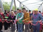resmikan jembatan lubuk mindai Gubernur Bengkulu, Rohidin Mersyah meresmikan jembatan Lubuk Mindai, Kecamatan Ketahun, Bengkulu Utara pada 15 Desember 2019 lalu.(Foto/Ist)