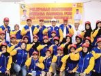 PMI PMR Bengkulu ke Lampung Gubernur Bengkulu, Rohidin Mersyah, Ketua PMI Provinsi Bengkulu, Asnawi A Lamat dan Pengurus PMI Bengkulu, foto bersama usai melepas kontingan PMI Bengkulu mengikuti Jumbara PMR di Provinsi Lampung.(Foto/Ist)