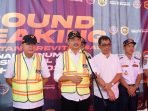 Dirjen Hub Darat Terminal Dirjen Perhubungan Darat, Kementerian Perhubungan didampingi Gubernur Benngkulu, Rohidin Mersyah melakukan pelatakan batu pertama pembangunan terminal penumpang Air Sebakul Tipe A di atas lahan seluas 6,6 hektare.(Foto/Ist)