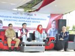 Plt Kepala BKKBN Bengkulu, Iqbal Apriansya, anggota Komisi IX DPR dapil Bengkulu, Elva Hartati dan Kepala Dinas DPPKBP3A Kabupaten Mukomuko, Ramadhan Panji Surya saat menghadiri acara kampanye stuntung di Desa Bumi Mulya, Kecamatan Penarik, Kabupaten Mukomuko, Senin 7 Agustus 2023.(Foto HB/Idris)