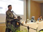 Orientasi Ibu Hamil Plt Kepala BKKBN Bengkulu, Iqbal Apriansyah memberikan sambutan pada acara Orientasi Peningkatan Kapasitas Pendampinh Ibu Hamil dalam rangka mempercepat penurunan kasus stunting di Bengkulu.(Foto HB/Idris)