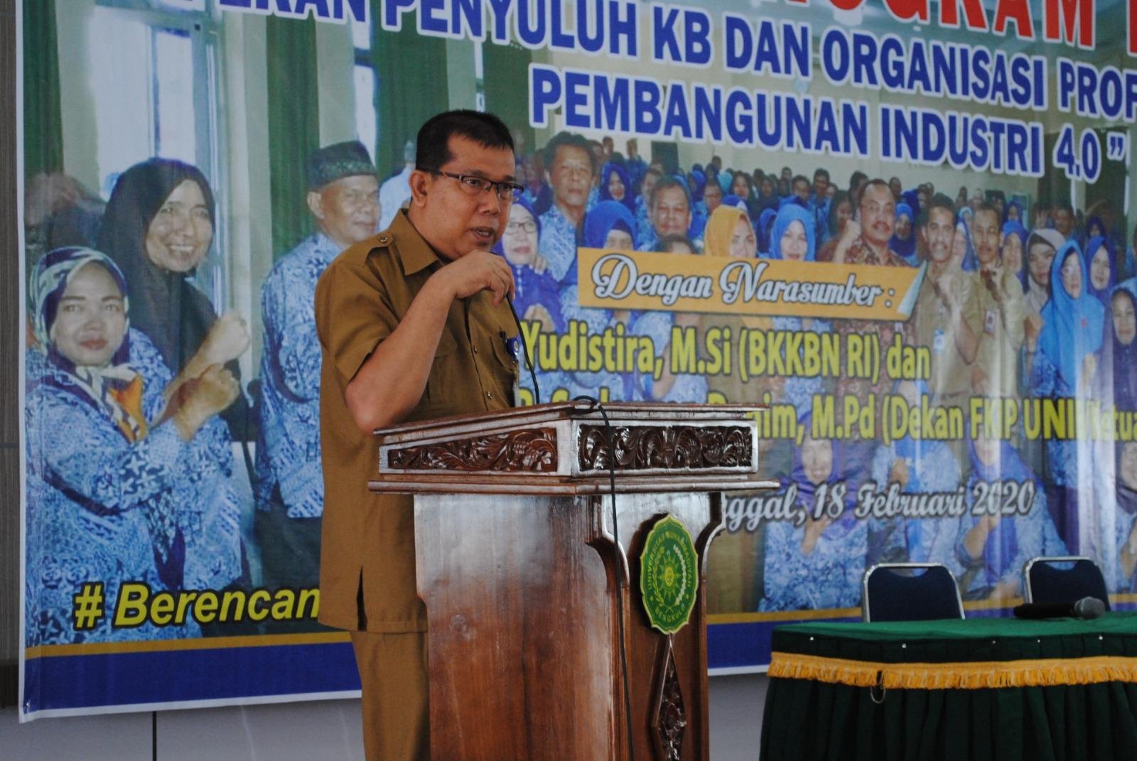 Pokja BKKBN Bengkulu Ketua Pokja 8, BKKBN Bengkulu, Zaini memberikan sambutan pada acara sosialisasi dan edukasi masyarakat agar program KB dapat dijadikan sebagai kebutuhan keluarga.(Foto HB/Idris)