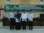 Penyuluh Kehutanan DLHK Bengkulu Asisten II Pemprov Bengkulu, RA Deni foton bersama Plt Kadis LHK Bengkulu, dan pejabat dinas tersebut seusai membuka acara peningkatan kapasitas dan kopetensi penyuluh kehutanan di Bengkulu.(Foto/Ist)