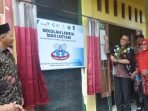 Sekolah Lansia di Bengkulu Utara Ketua Pokja 13, BKKBN Bengkulu, Arsyad meresmikan sekolah lanjut usia di Desa Sido Urip, Kecamatan Kota Arga Makmur, Bengkulu Utara.(Foto HB/Idris)