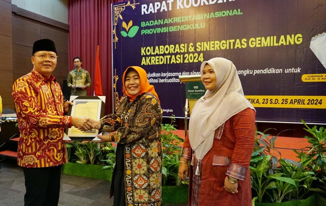 Gubernur Bengkulu, Rohidin Mersyah ketika membuka Rakor Daerah Badan Akreditasi Nasional Pendidikan Anak Usia Dini (PAUD), Pendidikan Dasar dan Pendidikan Menengah (BAN-PDM) Provinsi Bengkulu.(Foto/Pemprov Bengkulu)