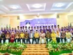 Gubernur Bengkulu Rohidin Mersyah foto bersama 15 pasang finalis Bujang Gadis Bengkulu tahun 2024.(Foto/Pemprov Bengkulu)