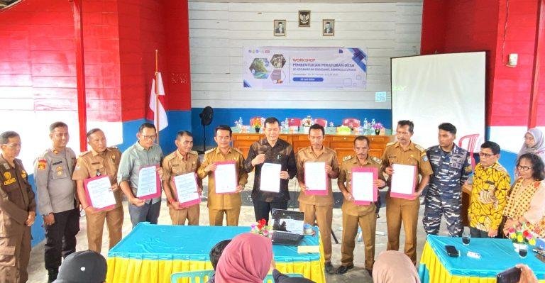 Sebanyak 6 desa di Enggano menjalin kerja sama dengan Fakultas Hukum, Universitas Bengkulu (Unib). Mereka melakukan penandatangan naskah kerja sama di kantor Camat setempat pada Senin 22 Juli 2024. (Foto : Humas Unib)