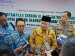 Masuk GAPKI Gubernur Bengkulu, Rohidin Mersyah dampingi Kapolda Bengkulu, Irjen Pol Armed Wijaya dan Ketua GAPKI Cabang III Bengkulu, Wiwit menjawab pertanyaan wartawan usai menghadiri pelantikan pengurus GAPKI Benghkulu masa bakti 2024-2029.(Foto/Pemprov Bengkulu)