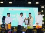 Gubernur Bengkulu Rohidin Mersyah menerima penghargaanKharisma Event Nusantara 2024 dari Kementerian Pariwisata dan Ekonomi Kreatif atas masuknya Festival Tabut ke dalam 110 KEN.(Foto/Humas Pemprov Bengkulu)