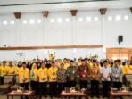 Bimtek Keprotokolan Pemprov Bengkulu Sekda Bengkulu, Isnan Fajri foto bersama usai membuka Bimtek Peningkatan Keprotokolan dliingkup Sekda Bengkulu, Jumat 29 Agustus 2024.(Foto-Humas Pemprov Bengkulu)