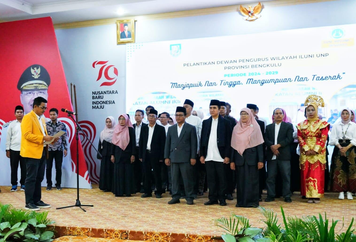 DPW ILUNI UNP Bengkulu Dilantik Kepengurusan DPW dan Anggota ILUNI UNP Bengkulu masa bakti 2024-2029 dilantik di Balai Raya Semarak Bengkulu, Sabtu 31 Agustus 2024.(Foto-Humas Pemprov Bengkulu)