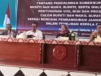 KPU Benteng Sosialisasi Syarar Cabup-Wabup Tiga nara sumber dipandu mederator memberikan materi pada acara sosialisasi PKPU No 8 tahun 2024 terkait calon kepala daerah dan wakil kepala daerah pada pilkada 2024, Sabtu 3 Agustus 2024.(Foto : Harapanbarunews.com-Usmin)