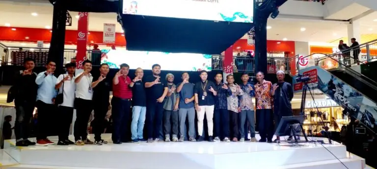 Bank Bengkulu Perwakilan bersama UMKM Binaan menggelar talshow di BIM untuk mencari akses pemasaran produk unggulan daerah, seperti kopi, karet dan teh, Sabtu 31 Agustus 2024.(Foto-Istimewa)