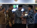 Ketua PT Bengkulu Plt Gubernur Bengkulu, Rosjonsyah menghadiri pisah sambut Ketua Pengadilan Tinggi dari pejabat lama Humantan Pane kepada pejabat baru Lilik Mulyadi, di Balai Raya Semarak Bengkulu, Senin 7 Oktober 2024.(Foto-Humas Pemprov Bengkulu)