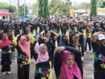 Senam Massal HUT Bengkulu Ribuan siswa SMA dan masyarakat Kota Bengkulu mengikuti senam massal HUT Provinsi Bengkulu ke-56 tahun 2024, Kamis 7 November 2024.(Foto-Humas Pemprov Bengkulu)