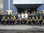 Sebanyak 106 atlet Prapopnas Bengkulu dilepas Asisten I Pemprov Bengkulu, Khairil Anwar untuk mengikuti Prapopnas di Sola, Jateng, Jumat 8 November 2024.(Foto-Humas Pemprov Bengkulu)
