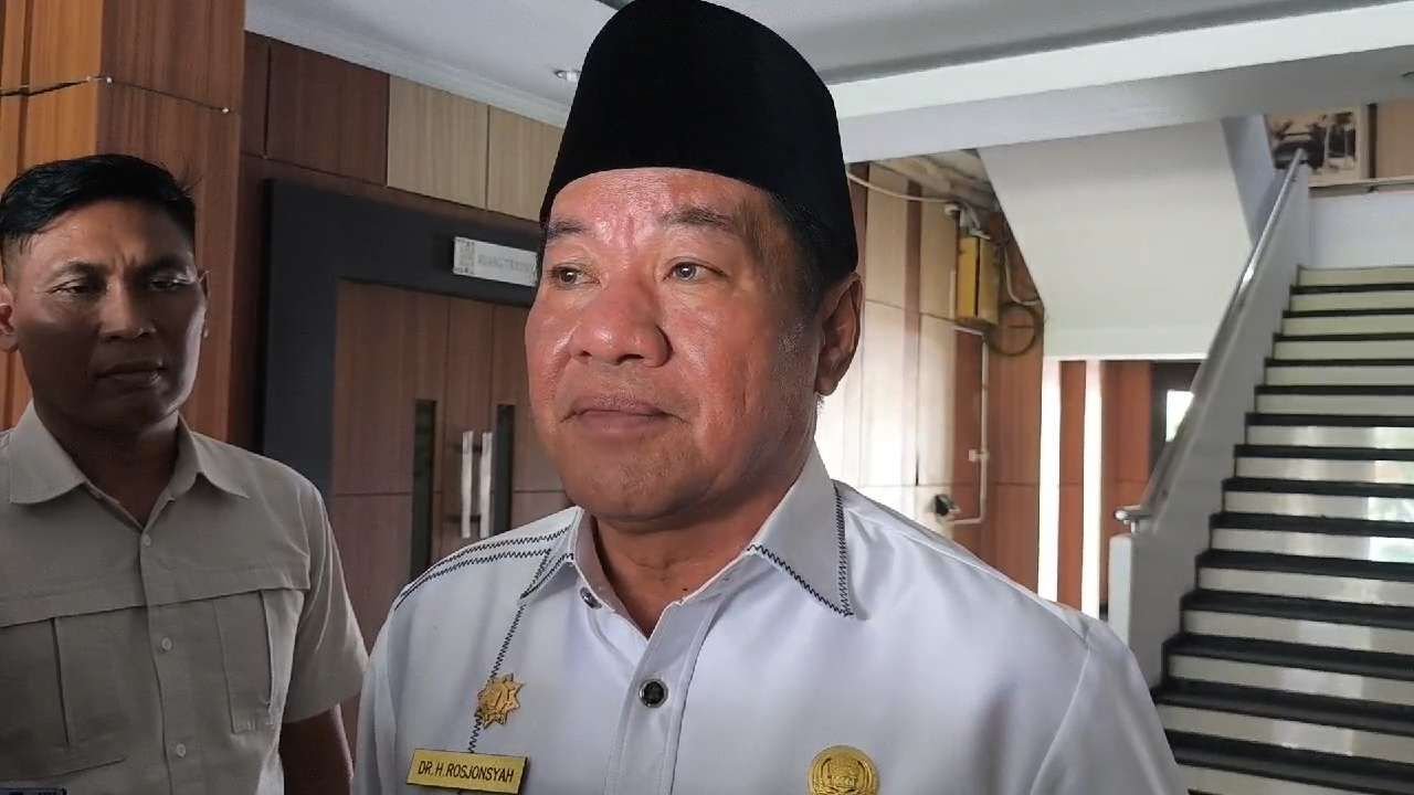 Plt Gubernur Bengkulu, Rosjonsyah.(Foto-Dokumen)