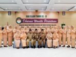 DWP Bengkulu Asisten III Pemprov Bengkulu foto bersama dalam rangka memperingati Dharma Wanita Provinsi (DWP) Bengkulu, Selasa 10 Desember 2024.(Foto-Humas Pemprov Bengkulu)