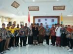 Rombongan Diskominfotik Bengkulu foto bersama dengan pejabat dan ASN Diskominfotik Provinsi Bali saat mereka melakukan kunker ke dinas tersebut, Kamis 12 Desember 2024.(Foto-Humas Pemprov Bengkulu)