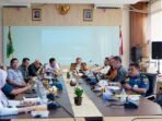 Rapat Komisi III  DPRD Bengkulu Komisi III DPRD Provinsi Bengkulu gelar rapat dengan pihak terkait bahas masalah pendangkalan alur pelabuhan Pulau Baai, Rabu 8 Desember 2925.(Foto-Istimewa)