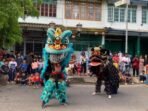 Pertunjukan kesenian tradisional masyarakat Tionghoa Barongsai dalam rangka memeriahkan Imlek di Bengkulu.(Foto-TB)