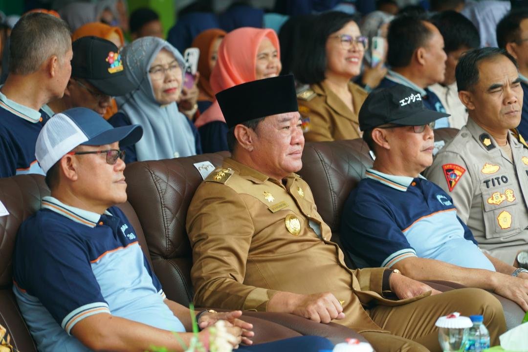 Wagub Nostalgia SMAN 5 Plt Gubernur Rosjonsyah Bernostalgia di SMAN 5 Kota Bengkulu