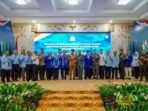 Plt Gubernur Bengkulu Rosjonsyah foto bersama usai menghadiri pengukuhan Pengurus DPD HNSI Bengkulu, Senin 3 Februari 2025.(Foto-MC Bengkulu)