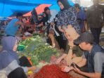 Sidak Pasar Tabah Peranjung Tim TPID dan Pemkab Benteng Monitoring Stok dan Harga Sembako di Pasar Mingguan Tabah Penanjung untukk memastikan harga bangan pangan di wilayah ini stabil.(Foto-Istimewa)