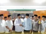 Safari Ramadan Mian di Kaur Wakil Gubernur Bengkulu, Mian disambut Bupati Kaur, Gusril Pausi saat melaksanakan Safari Ramadan di wilayah ini, Rabu 12 Maret 2025.(Foto HB-KIF)