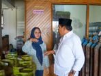 Wagub Sidak Gas Wakil Gubernur Bengkulu, Mian melakukan sidak ke pangkalan gas elpiji di Kota Bengkulu untuk memastikan stok gas 3 kg aman dan tepat sasaran, Jumat 14 Maret 2025.(Foto-MC Bengkulu)