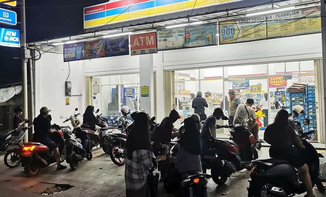 Wali Kota Bengkulu mengeluarkan kebijakan tidak mengeluarkan izin baru pendirian gerai Indomaret dan Alfamart di daerah ini guna melindung warung kecil.(Foto/Ist)