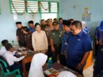 Kepala Satuan Pelaksana Program Gizi (SPPG) Kota Bengkulu, Gloria Erysa Meilinda Situmorang, Dandim Kota Bengkulu, Letkol Widi dan pejabat terkait meninjau salah satu SDN yang melaksanakan MBG.(Foto/Ist)