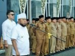 Pimpin Apel Perdana Pemprov Bengkulu Gubernur Bengkulu, Helmi Hasan pimpin apel hari pertama masuk kerja setelah libur Idulfitri 1446 Hijriyah di halaman kantor Pemprov Bengkulu, Selasa 8 April 2025.(Foto/MC Bengkulu)