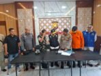 Keterangan Pers Kapal Karam Plt Sekda Bengkulu didampingi Forkompinda Kota Bengkulu memberikan keterangan pers terkait kapal wisata yang membawa 107 orang, 8 di antaranya tewas tenggelam di perairan Bengkulu, Minggu 10 Mei 2025 lalu.(Foto HB/FIR)