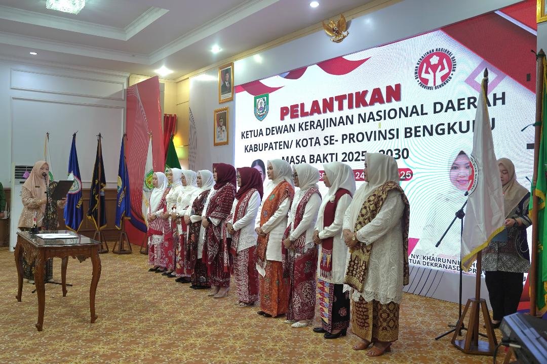 Dilantik Dekrranasda se- Bengkulu Ketua Dekranasda kabupaten dan kota se-Provinsi Bengkulu masa