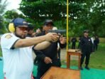 Gubernur Lomba Menembak Polda Bengkulu Gubernur Bengkulu Helmi Hasan mengikuti lomba menembak eksekutif Hari Bhayangkara ke-79 di Polda Bengkulu.(Foto/Ist)