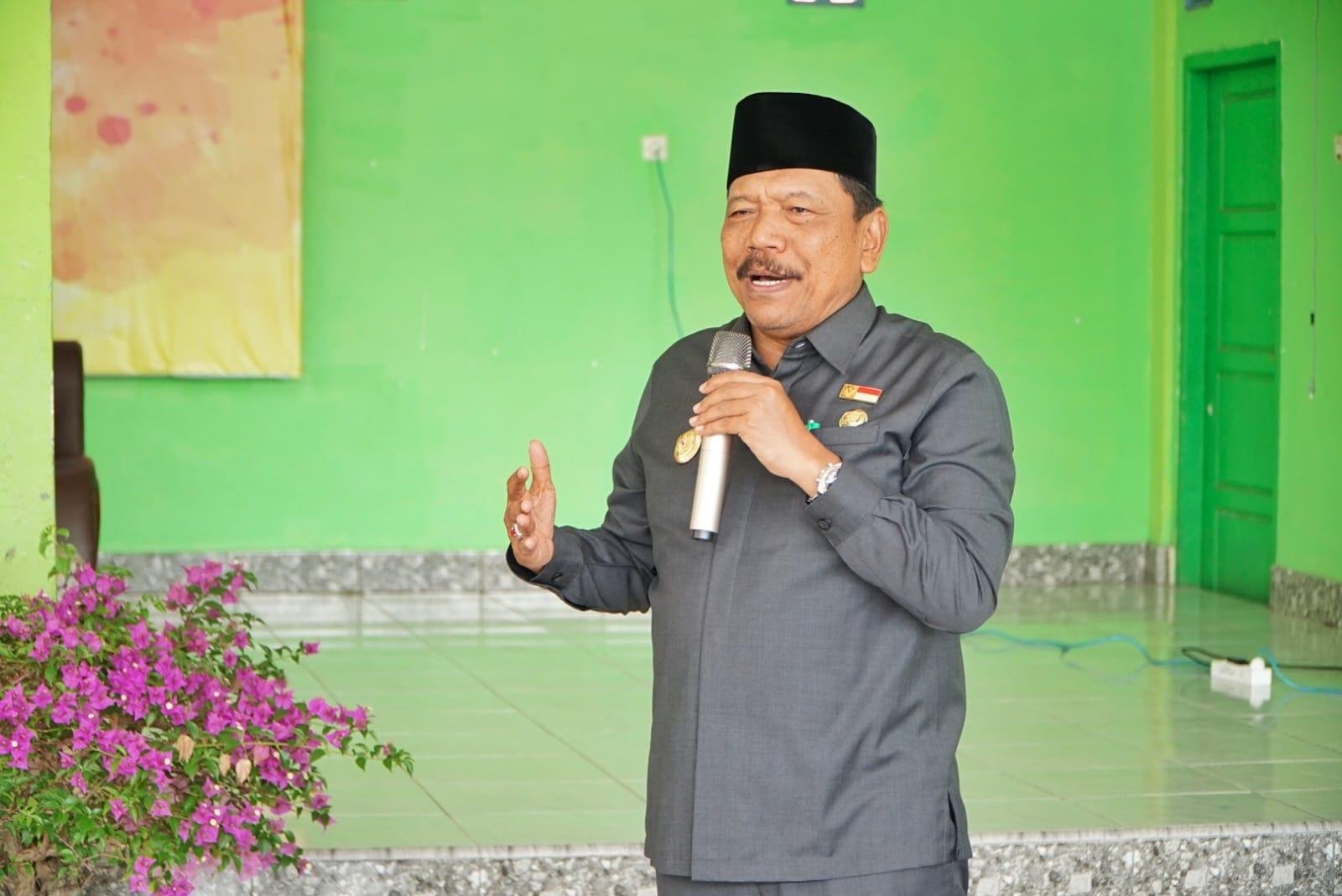 Wagub Bengkulu berikan pengarahan pada acara pertemuan kepala sekolah SMA/SMK di Kota Bengkulu.(Foto/Ist)