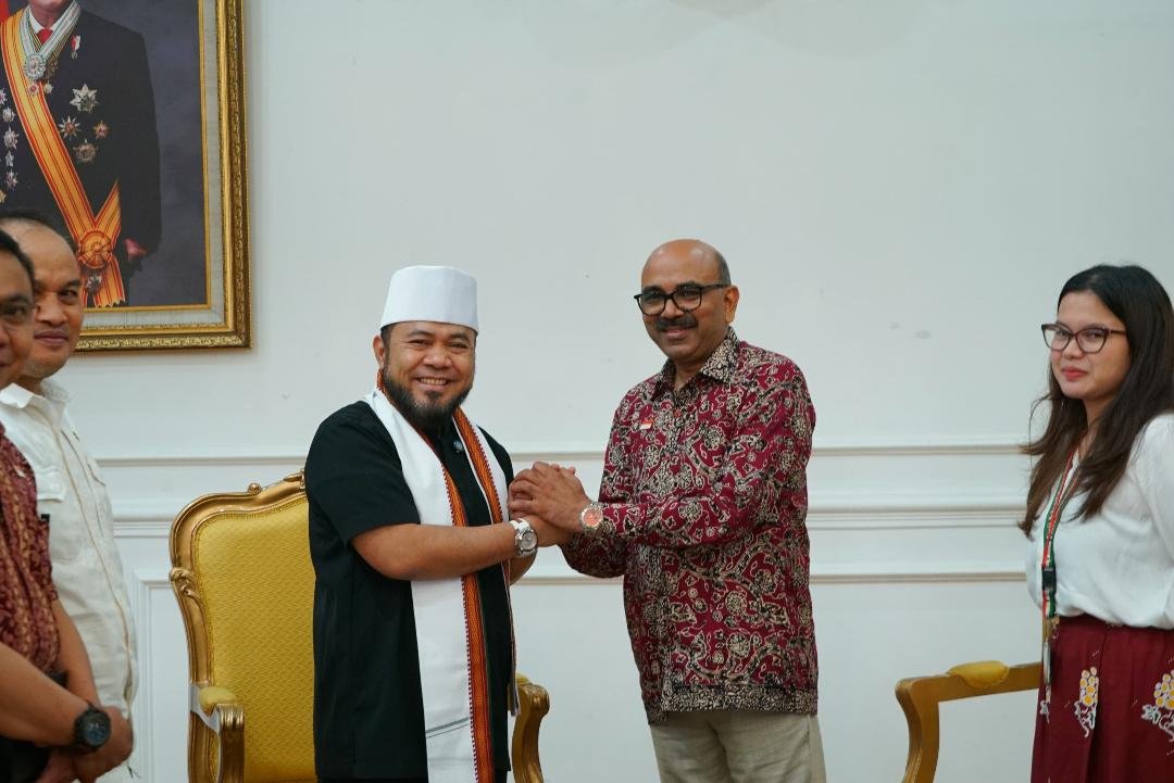 Gubernur Bengkulu menerima kunjungan Konjen India, Ravi Shanker Goel membahas kerja sama ekonomi dan kesehatan dengan Pemprov Bengkulu.(Foto/Ist)