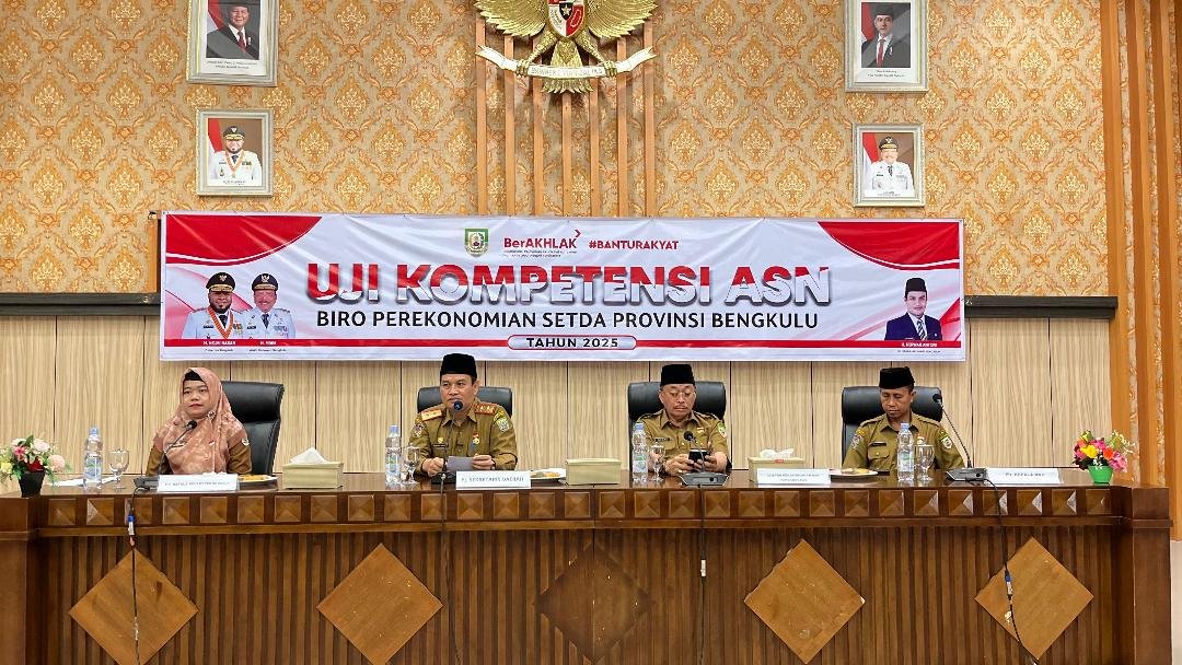 Uji Kompentensi ASN Pj Sekda Herwan Antoni membuka kegiatan uji kompetensi ASN Pemprov Bengkulu.(Foto/Ist)