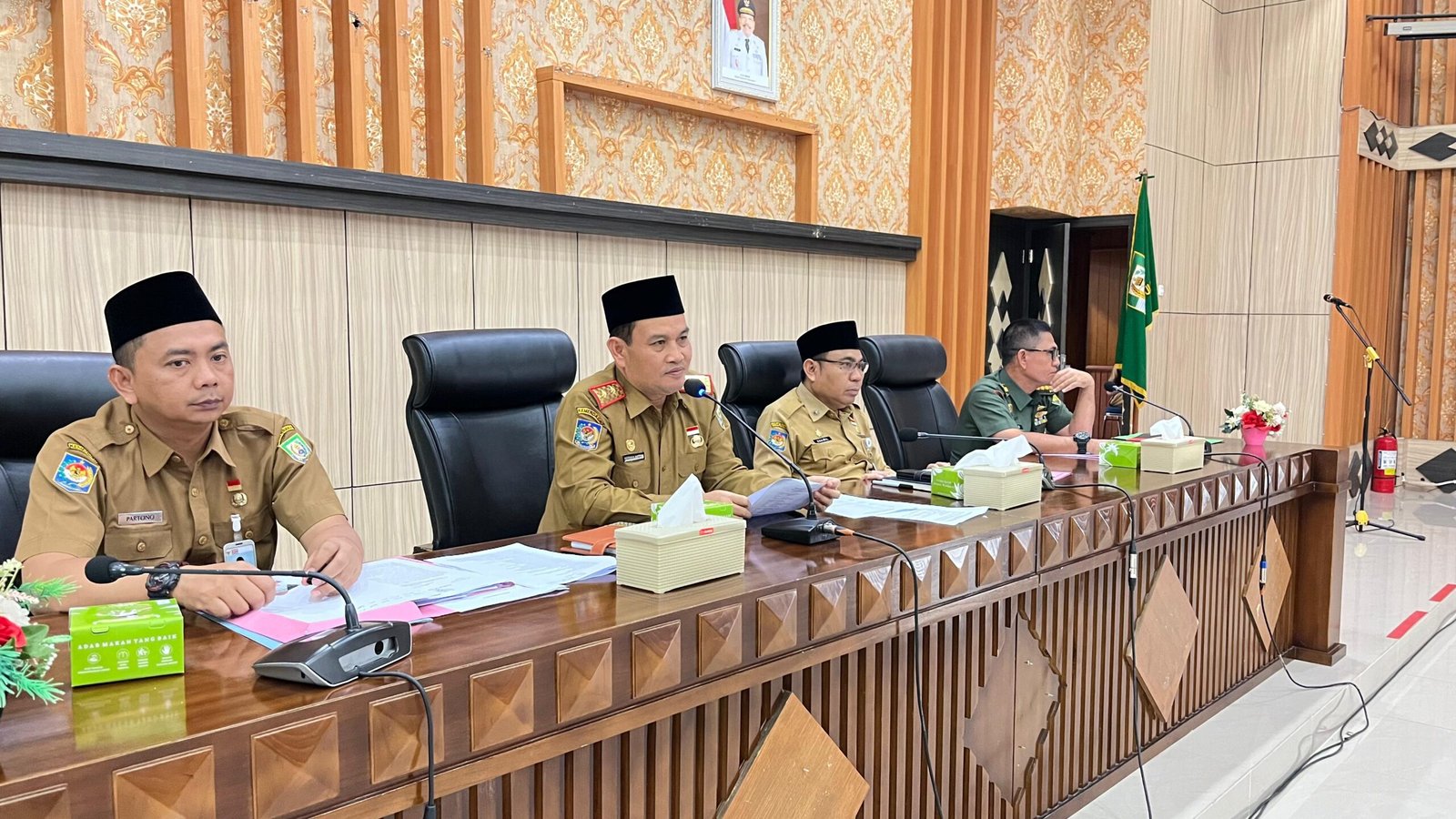 Pj Sekdaprov Bengkulu, Herwan Antoni pimpin rapat bahas persiapan kegiatan HUT Kemerdekaan RI ke-80 tahun 2025 di provinsi ini. (Foto/Ist)