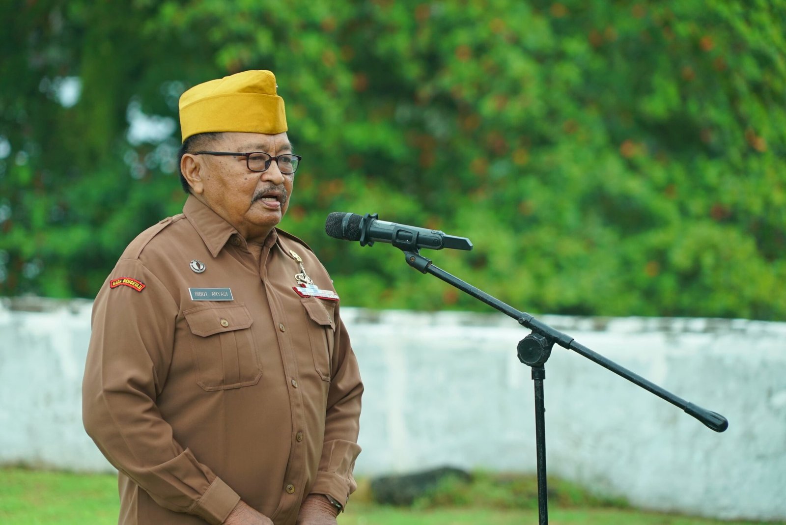 Ketua LVRI Bengkulu, Ribut Waidi pada upacara HUT Veteran ke-76 tahun 2025.(Foto/Ist)
