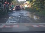 Jalan Provinsi Seluma Ruaak Salah satu jalan provinsi di wilayah Seluma rusak berat dan dijanjikan Wagub Bengkulu, Mian segera diperbaiki.(Foto/Ist)
