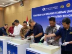 Musnahkan Uang Palsu Bank Indonesia Perwakilan Bengkulu bersama Polda Bengkulu mekukan pemusnahan uang palsu ribuan lembar hasil temuan perbankan daerah ini.(Foto/Ist)