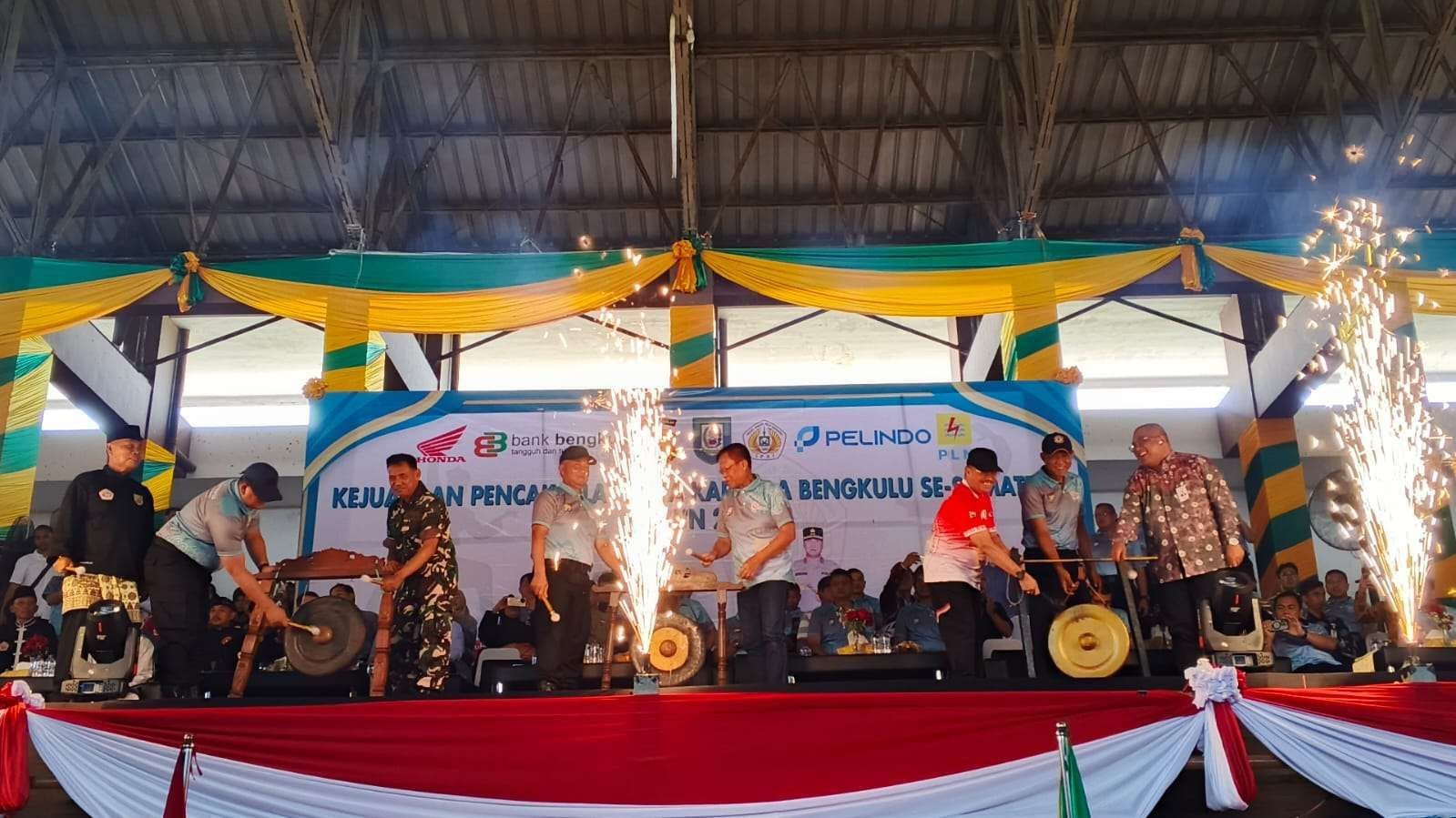 Pencak Silat Kapolda Bengkulu 2025 Ratusan pesilat dari berbagai daerah di Sumatera memeriahkan Kejuaraan Pencak Silat Piala Kapolda Bengkulu tahun 2025.(Foto/Ist)