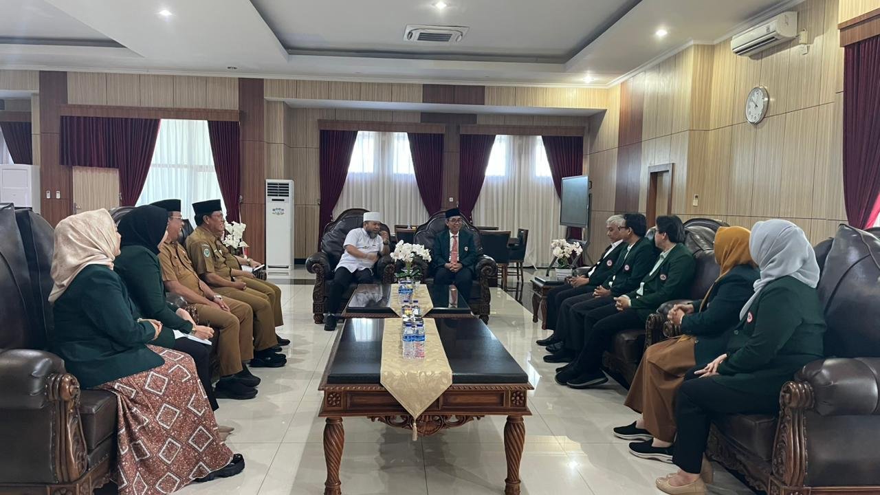 Ketua dan Pengurus IDI Bengkulu beraudensi dengan Gubernur Bengkulu, Helmi Hasan untuk perkuat kerja sama tingkatkan layanan kesehataan masyarakat di wilayah ini.(Foto/Ist)