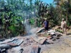 Pondok Petani di Bakar Puing bangunan pondok petani di Pino Raya, Bengkulu Selatan dibakar orang tidak dikenal sebagai dampak konflik Agraria antara masyarakat dan perusahaan perkebunan kelapa sawit yang ada di wilayah tersebut.(Foto/Walhi Bengkulu)