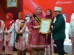 Bunda Literasi se- Bengkulu Gubernur Bengkulu, Helmi Hasan melantik Bunda Literasi Provinsi dan 10 kabupaten dan kota di wilyah ini, bertempat di Balai Raya Semarak Bengkulu.(Foto/Ist)