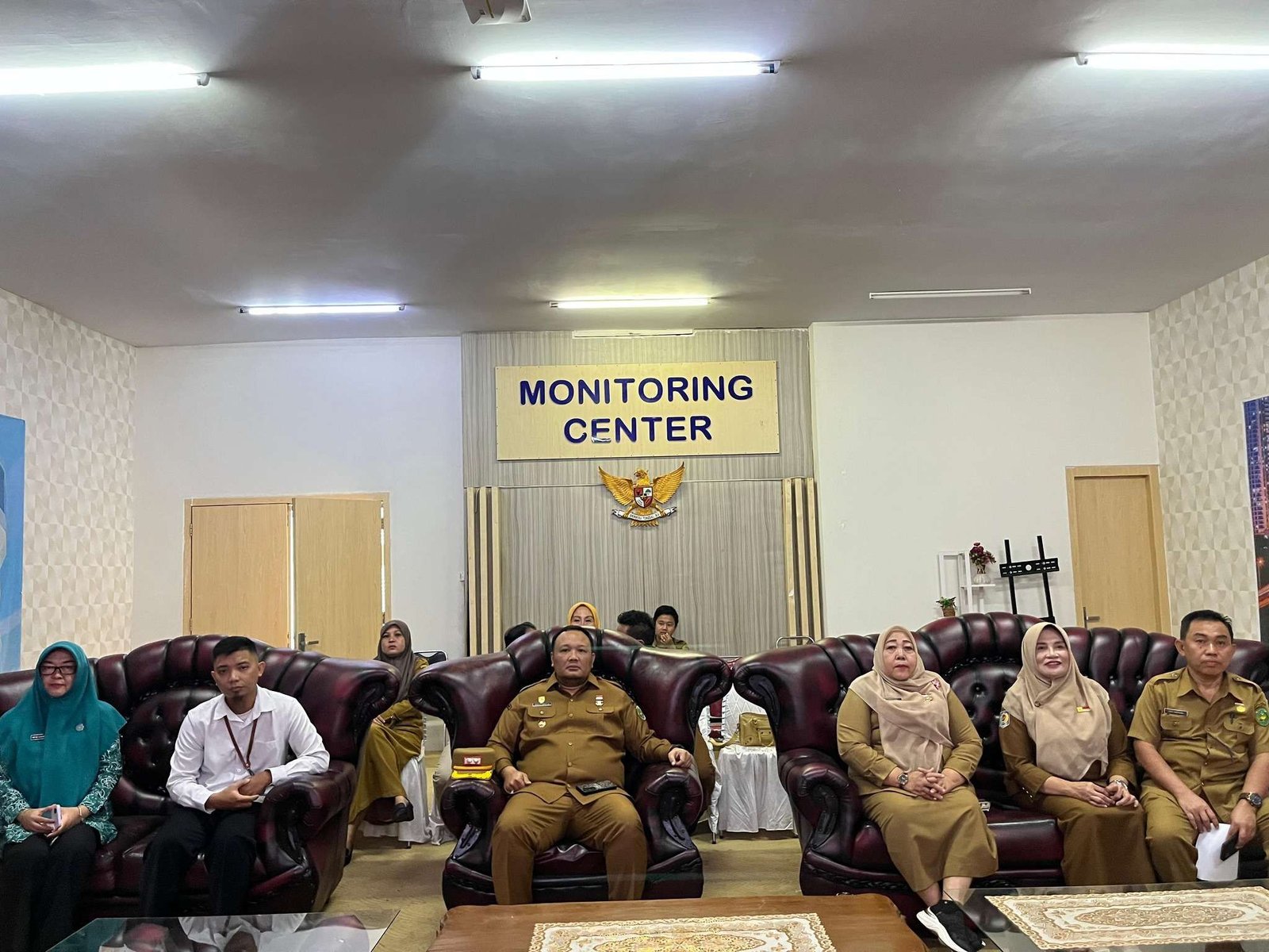 Wakil Wali Kota Bengkulu, Rony Tobing dan kepala dinas terkait mengikuti rapat inflasi daerah dan sekaligus menyampaikan kometmen mendukung percepatan program 3 juta rumah di wilayah ini.(Foto/Ist)